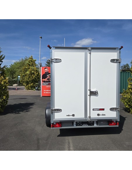 STEMA-S-Box-Thermo-Sandwich-Aufbau-mit-GFK-Oberschicht-100kmh-7