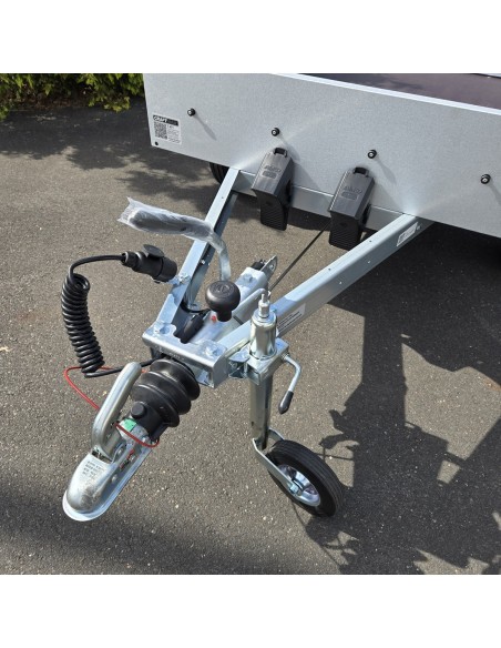 STEMA-Mini-750-gebremst-–-der-kleinste-PKW-Anhaenger-Deutschlands-1.33×1.08×0-3