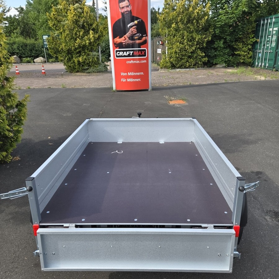STEMA-Mini-750-gebremst-–-der-kleinste-PKW-Anhaenger-Deutschlands-1.33×1.08×0-5