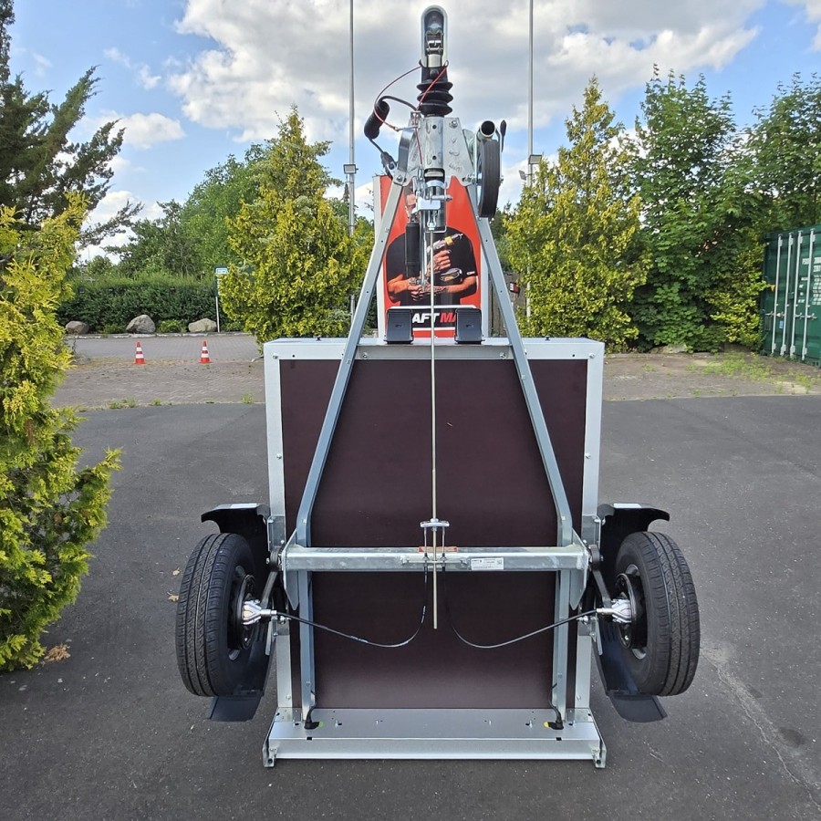 STEMA-Mini-750-gebremst-–-der-kleinste-PKW-Anhaenger-Deutschlands-1.33×1.08×0-9
