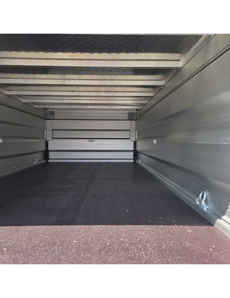 1300-ALU-Kastenanhaenger-2.50×1.26×0.70m-mit-Bordwandaufsatz-und-Deckel-gebremst-100-kmh-8