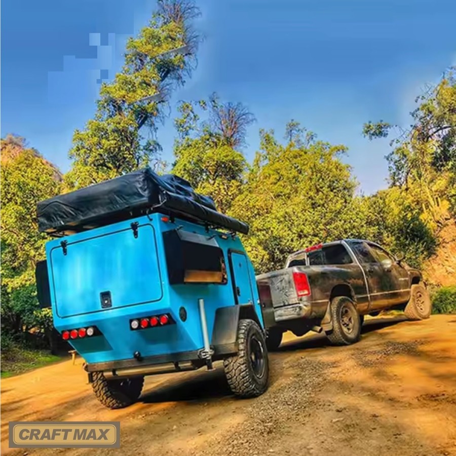 CRAFTMAX-OffRoad-Mini-Caravan-1000-ThermoSandwich-2.11x1.22x1.22m-vollausgestattet-mit-Moebel-Bett-Fenster-Tuer-Solar-100kmh-3