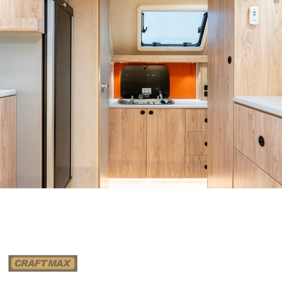 OffRoad-Caravan-BLACK-ROAD-SOLAR-2700-Tandem-Luxus-Innenausstattung-9