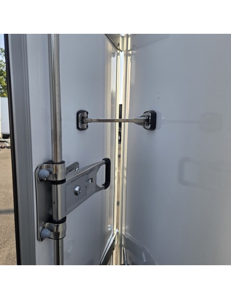 CRAFTMAX-750kg-Kofferanhaenger-zwei-Fluegeltueren-2.55×1.42×1.53m-Unique-Sandwichpanele-ungebremst-100kmh-3