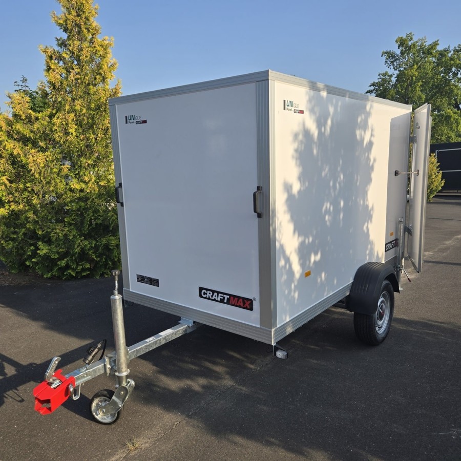 CRAFTMAX-750-Kofferanhaenger-mit-Rampe-2.55×1.42×1.53m-Unique-Sandwichpanele-ungebremst-100kmh-4