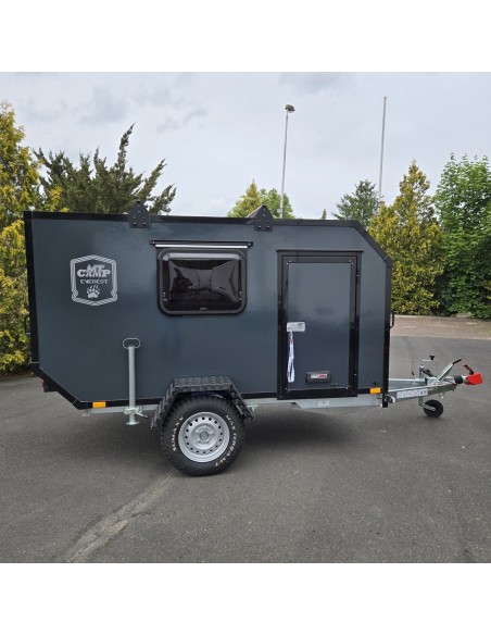 OffRoad-Camping-anhaenger-1000kg-mit-Heckklappe-Tuer-2-Fenster-2-Dachtraeger-variabler-Innen-Trennwand-MT-Reifen-9