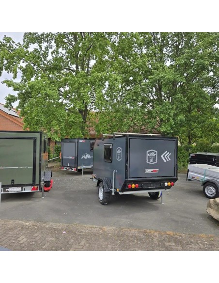 OffRoad-Campinganhaenger-1000kg-gebremst-100kmh-Kueche-Bett-Seitenfenster-Tuer-2.80x1.47x1.40m