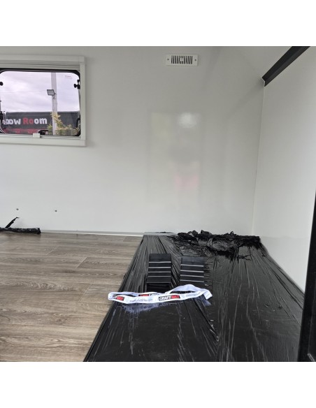 OffRoad-Campinganhaenger-750kg-2.80x1.47x1.40m-Heckklappe-Tuer-2-Fenster-variable-Zwischenwand-100kmh-8