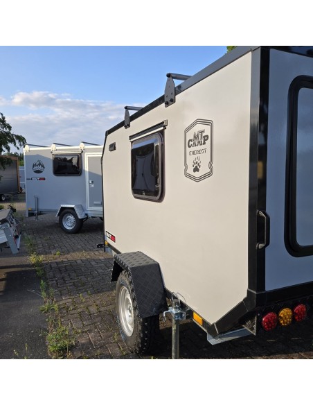 OffRoad-Campinganhaenger-750kg-2.80x1.47x1.40m-Heckklappe-Tuer-2-Fenster-variable-Zwischenwand-100kmh-15