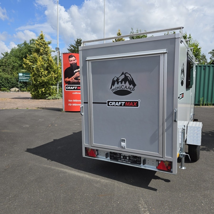 OffRoad-750-mini-Camper-PKW-Anhaenger-3.05x1.47x1.60m-Klappe-nach-oben-2-Fenster-Tuer-3-Dachtraeger-100kmh-gebremst-13