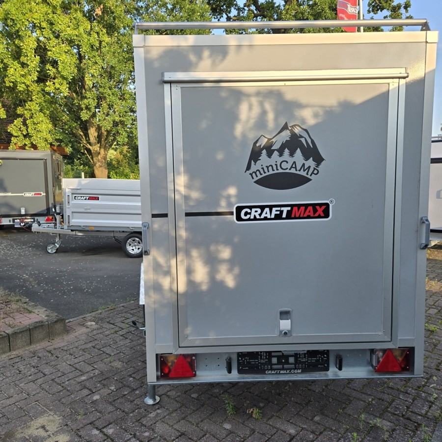 CRAFTMAX®-OffRoad-750-mini-Camping-Anhaenger-Klappe-nach-oben-2-Fenster-Tuer-3-Dachtraeger-Siebdruck-Bodenplatte-Elektroanschlus