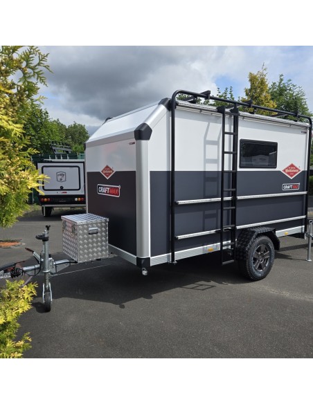 Sportcaravan®-Cube-3-OffRoad-Camping-Anhaenger-1250kg-Thermo-Sandwich-GFK-halfgrey-100kmh-4