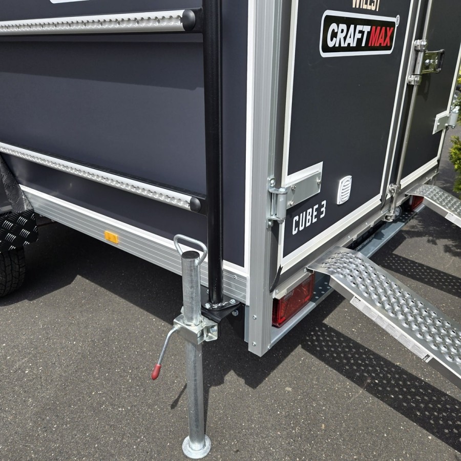 Sportcaravan®-Cube-3-OffRoad-Camping-Anhaenger-1250kg-Thermo-Sandwich-GFK-halfgrey-100kmh-9