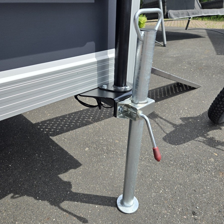Sportcaravan®-Cube-3-OffRoad-Camping-Anhaenger-1250kg-Thermo-Sandwich-GFK-halfgrey-100kmh-12