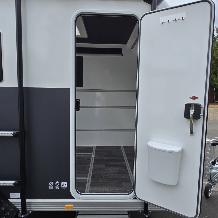 Sportcaravan®-Cube-3-OffRoad-Camping-Anhaenger-1250kg-Thermo-Sandwich-GFK-halfgrey-100kmh-36
