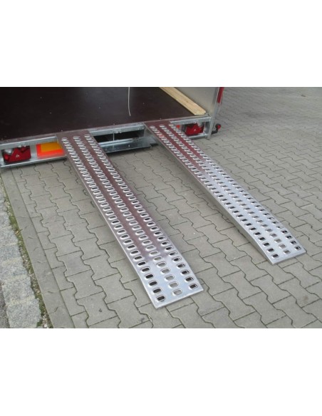 CRAFTMAX®-3500-Tridem-Fahrzeugtransporter-hydraulisch-kippbar-ALU-Bordwand-Hochplane-12