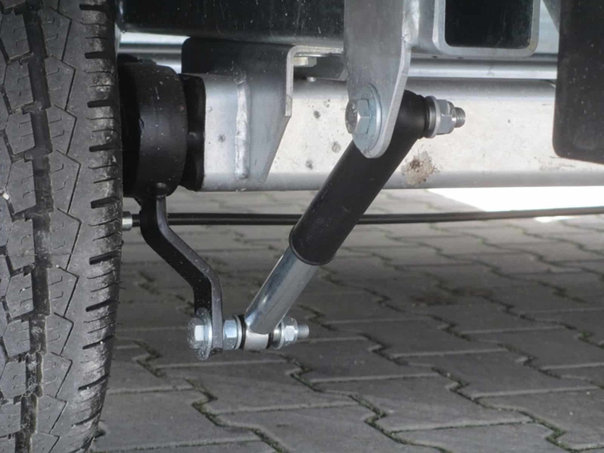 CRAFTMAX®-3500-Tridem-Fahrzeugtransporter-hydraulisch-kippbar-ALU-Bordwand-Hochplane-10