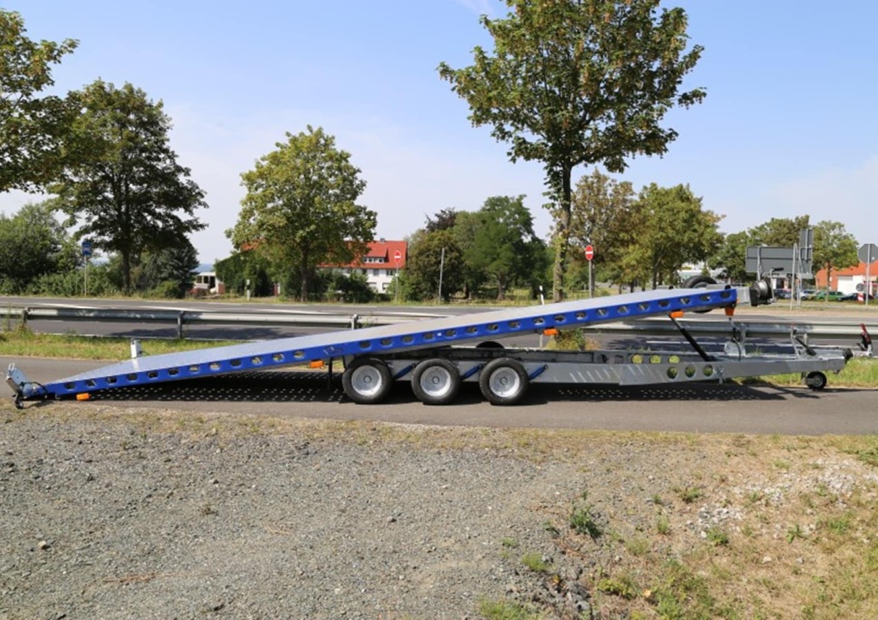 CRAFTMAX-3500-Tridem-Autotrailer-geschlossener-Alupaneelboden-kippbar-6.55x2.05m-Seilwinde-LED-2