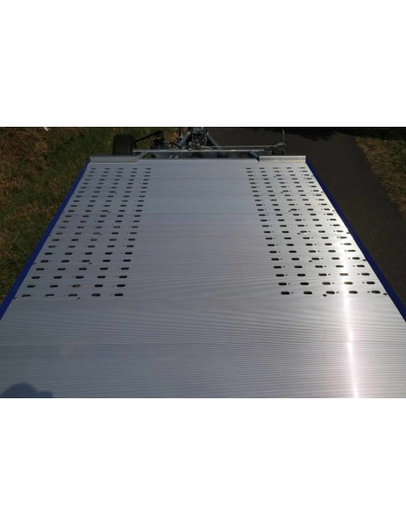 CRAFTMAX-3500-Tridem-Autotrailer-geschlossener-Alupaneelboden-kippbar-6.55x2.05m-Seilwinde-LED-12