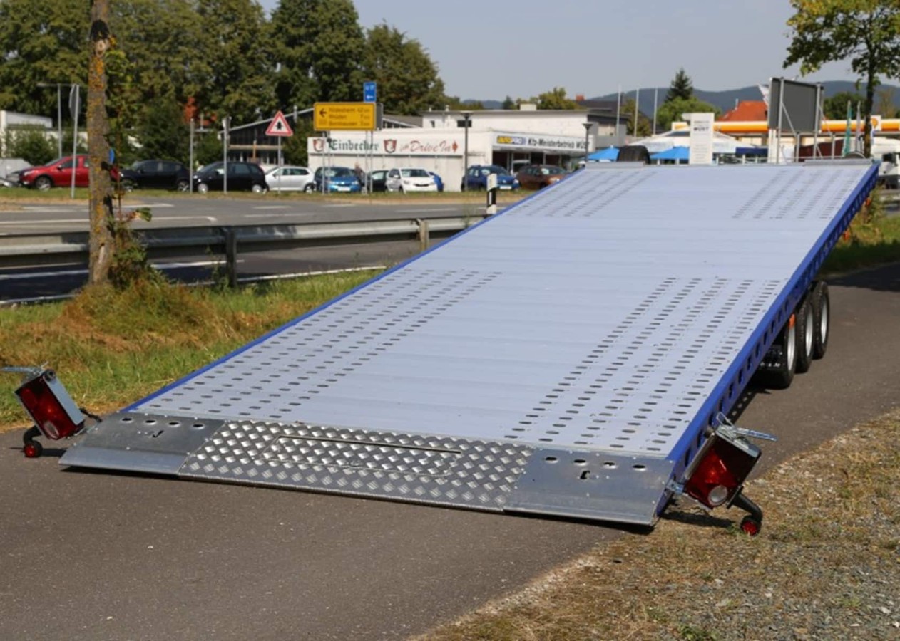 CRAFTMAX-3500-Tridem-Autotrailer-geschlossener-Alupaneelboden-kippbar-6.55x2.05m-Seilwinde-LED-14