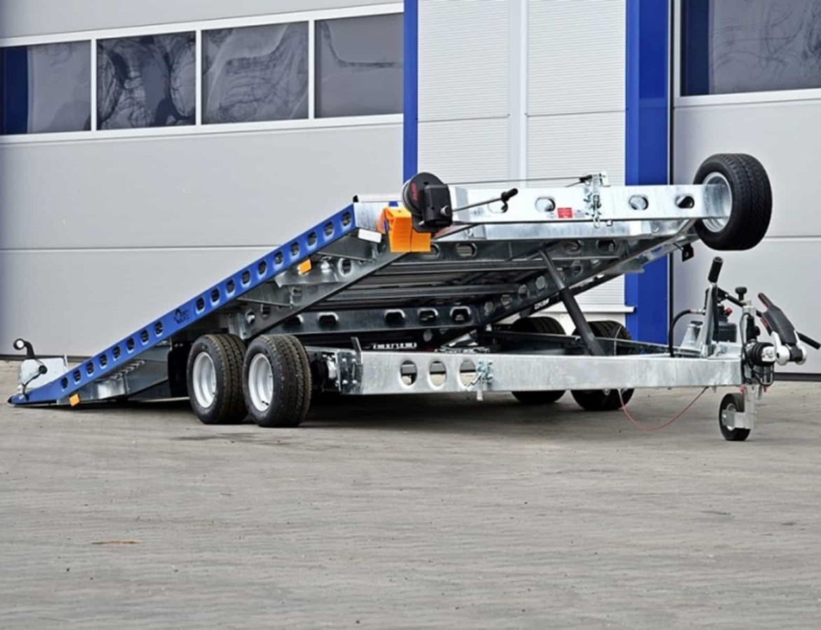 CRAFTMAX-3000-Tandem-Autotrailer-geschlossener-Alupaneelboden-kippbar-4.60x2.03m-Seilwinde-LED-2