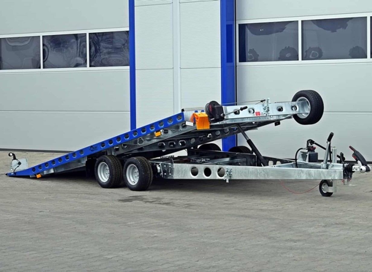 CRAFTMAX-3000-Tandem-Autotrailer-geschlossener-Alupaneelboden-kippbar-4.60x2.03m-Seilwinde-LED-14