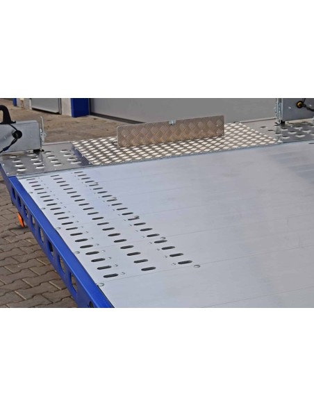 CRAFTMAX-3000-Tandem-Autotrailer-geschlossener-Alupaneelboden-kippbar-4.60x2.03m-Seilwinde-LED-10