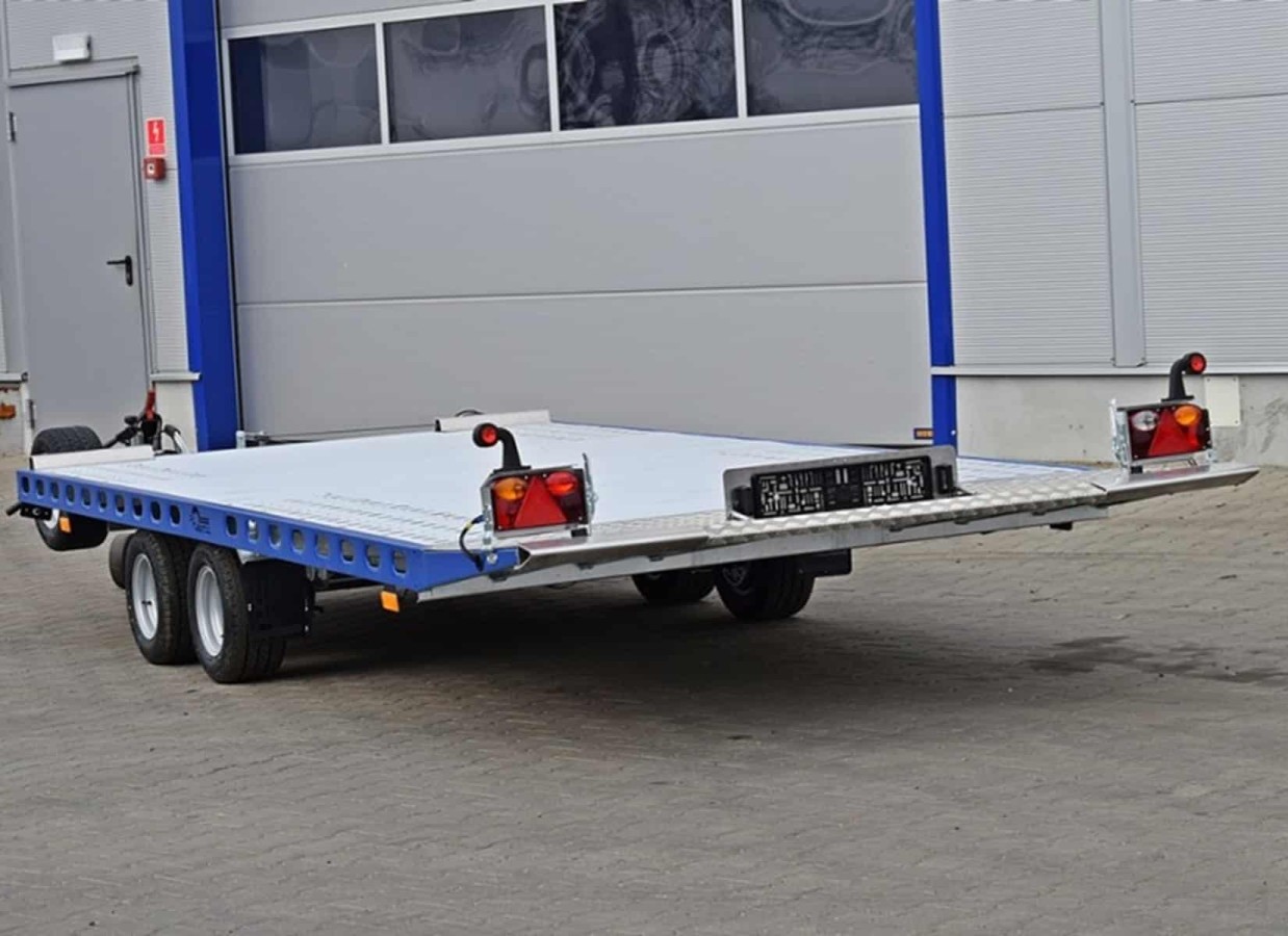 CRAFTMAX-3000-Tandem-Autotrailer-geschlossener-Alupaneelboden-kippbar-4.60x2.03m-Seilwinde-LED-4