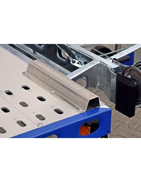 CRAFTMAX-3000-Tandem-Autotrailer-geschlossener-Alupaneelboden-kippbar-4.60x2.03m-Seilwinde-LED-15