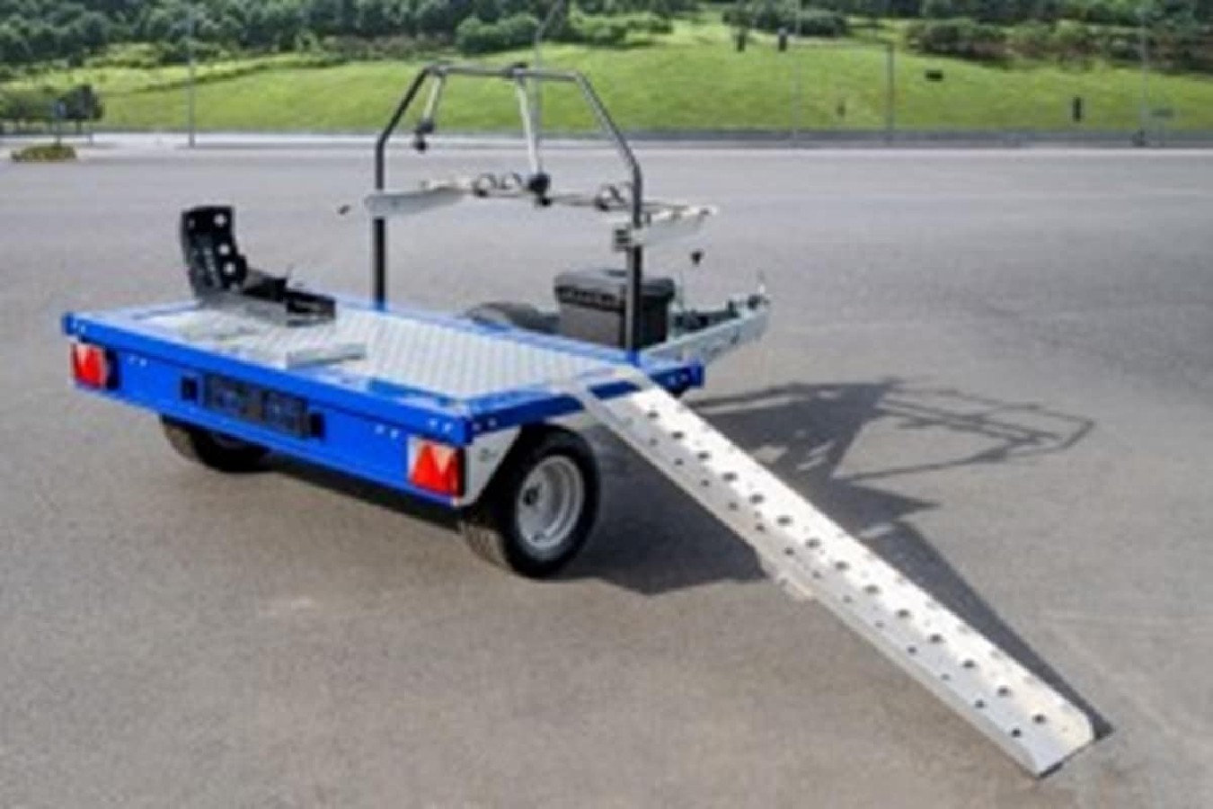 750kg-ALU-Motorradtransporter-2.00x1.00m-mit-Fahrradtraeger-Staubox-100-kmh-4