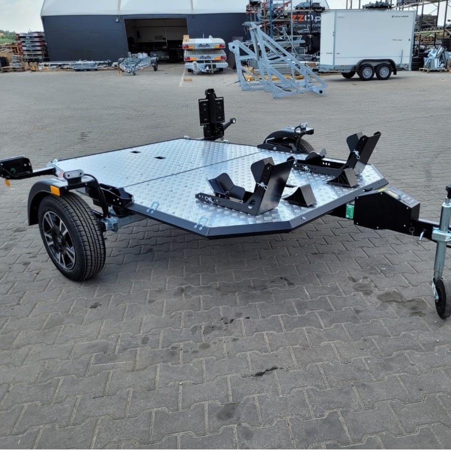 Cross-MT-2®-750-Black-Edition-ALU-Motorradtransporter-2.39x1.04m-fuer-2-Motorraeder-15-Zoll-Aluminium-Felgen-100-kmh-6