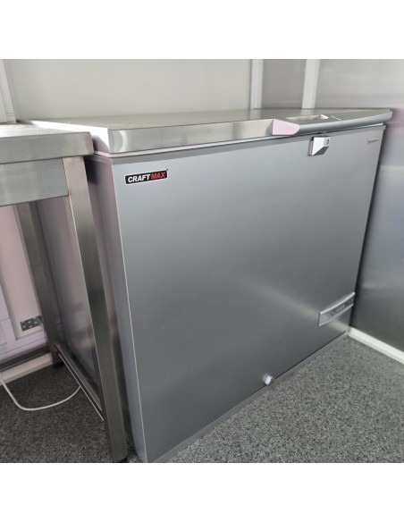 Edelstahl-Gastro-Tiefkuehltruhe-236-Liter-984x700x890mm-15°C-bis-25°C-Edelstahl-Klappdeckel-Schloss-Beleuchtung-fuer-Verkaufstra