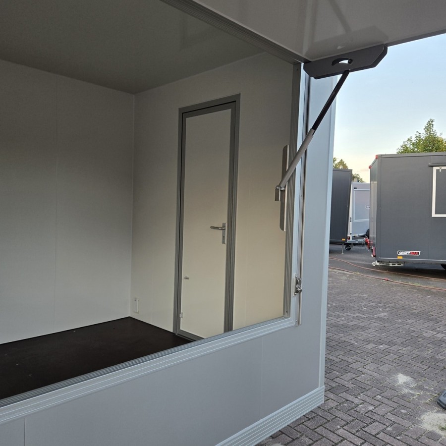 UNSINN-Verkaufswagen-UVM-3620-18-13-zwei-Verkaufsklappen-3