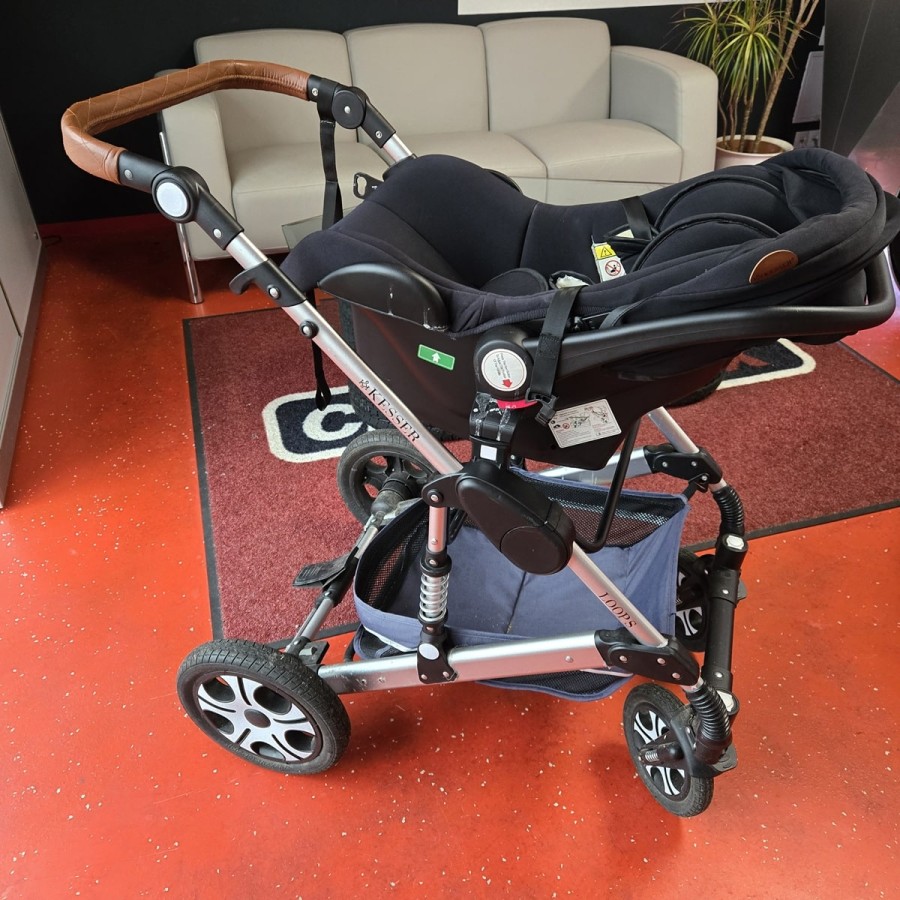 Kombikinderwagen-4-in-1-Kinderwagen-inkl.-Babyschale-Babywanne-Buggy-Sportsitz-Autositz-mit-Voll-Gummireifen-gebraucht-6