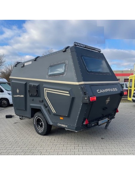 CAMPPASS®-CR-OFF-ROAD-DARKNESS-Camping-Anhaenger-mit-Aufstelldach-Bett-Kueche-BadWC-Solar-Paket-3
