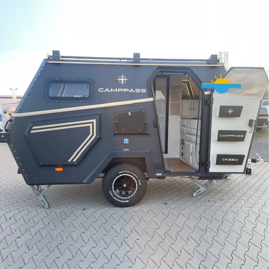 CAMPPASS®-CR-OFF-ROAD-DARKNESS-Camping-Anhaenger-mit-Aufstelldach-Bett-Kueche-BadWC-Solar-Paket-4