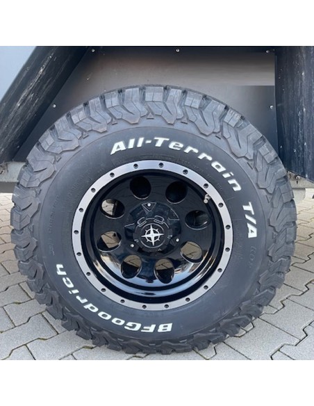 CAMPPASS®-CR-OFF-ROAD-DARKNESS-Camping-Anhaenger-mit-Aufstelldach-Bett-Kueche-BadWC-Solar-Paket-5