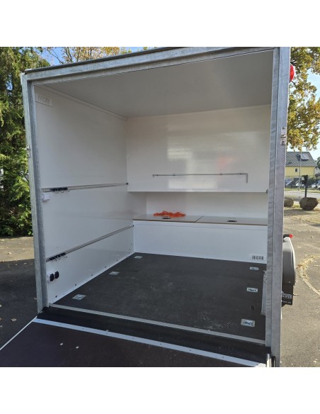 CRAFTMAX®-SPEEDCARAVAN®-full-Options-2700-Tandem-5.00x2.00x2.00m-ThermoSandwich-mit-Bett-Kueche-Sanitaerbereich-Ladebordwand-100