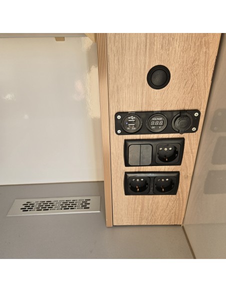 CRAFTMAX®-SPEEDCARAVAN®-full-Options-2700-Tandem-5.00x2.00x2.00m-ThermoSandwich-mit-Bett-Kueche-Sanitaerbereich-Ladebordwand-100