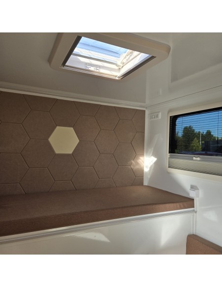 CRAFTMAX®-SPEEDCARAVAN®-full-Options-2700-Tandem-5.00x2.00x2.00m-ThermoSandwich-mit-Bett-Kueche-Sanitaerbereich-Ladebordwand-100