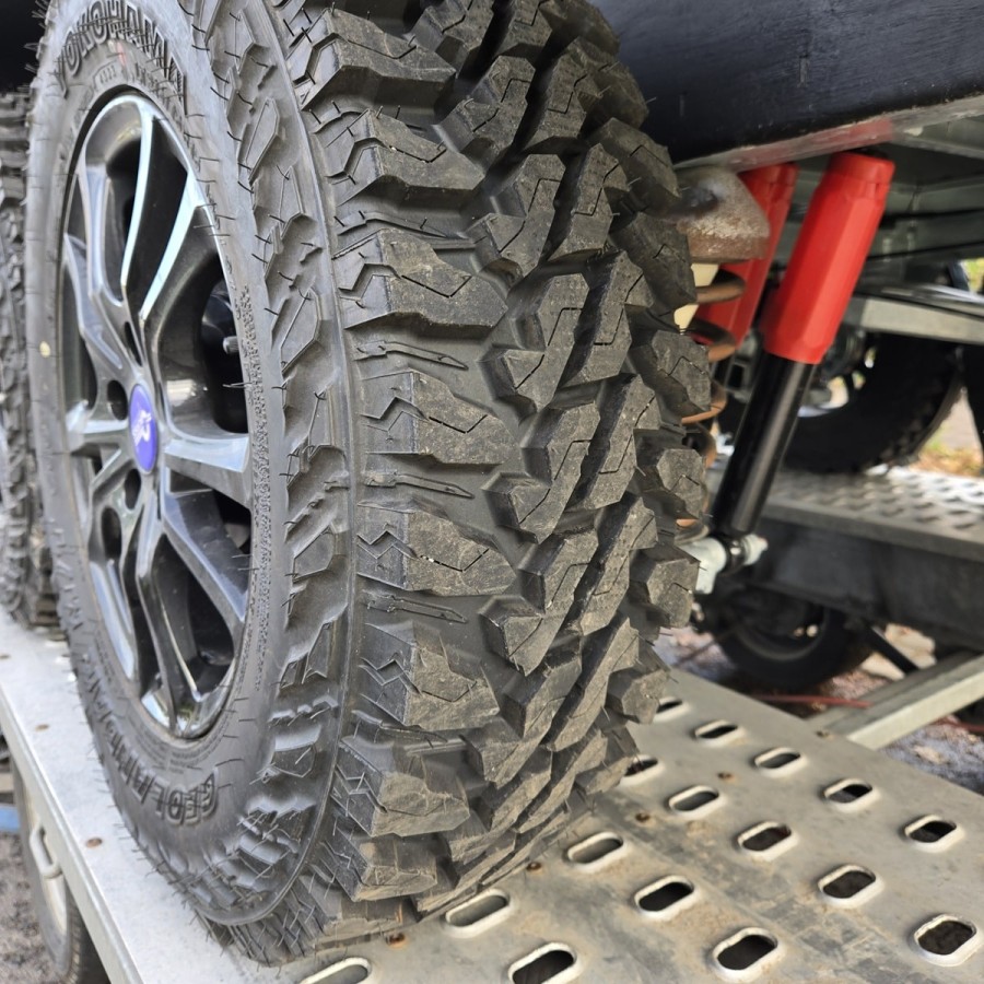 CRAFTMAX-BLACK-ROCK-Offroad-Camping-2700kg-Tandem-Einzelradaufhaenungung-full-Options-41