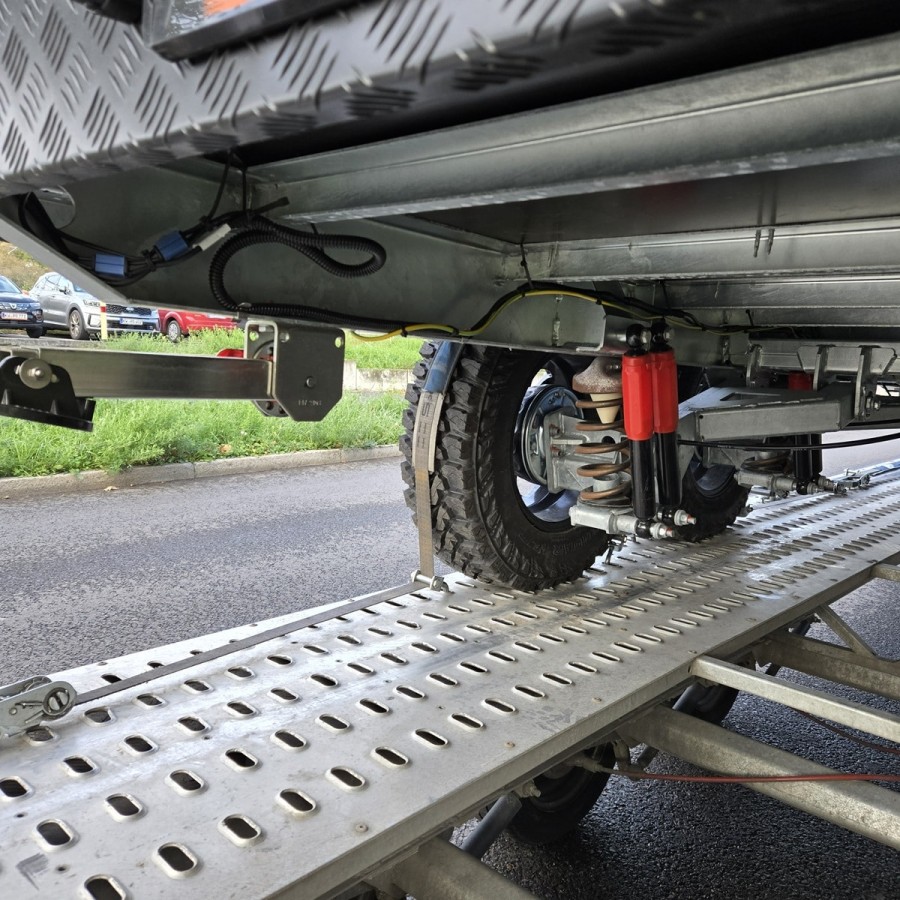 CRAFTMAX-BLACK-ROCK-Offroad-Camping-2700kg-Tandem-Einzelradaufhaenungung-full-Options-42