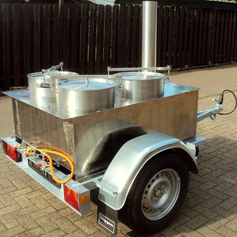 DE-Heimatschutz®-Feldkueche-Gulaschkanone-mit-3x-50-Liter-Kessel-Wasserbad-Gasgrill-alles-aus-Edelstahl-2-Seitentische-Militaer-