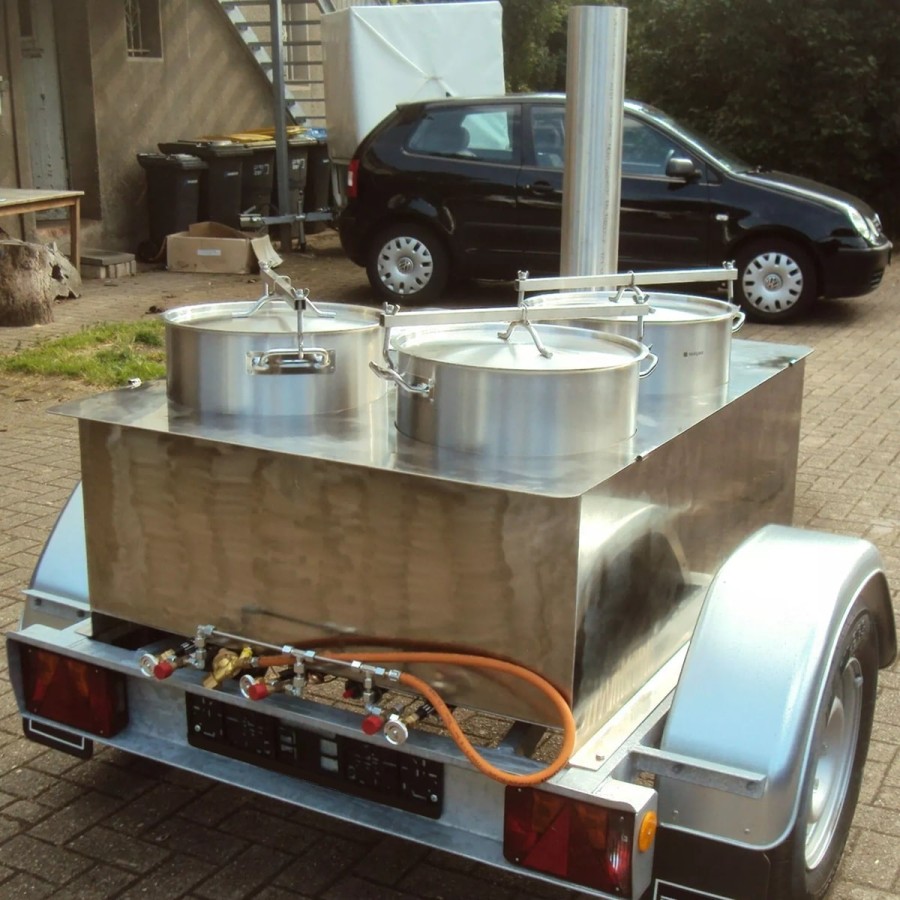 DE-Heimatschutz®-Feldkueche-Gulaschkanone-mit-3x-50-Liter-Kessel-Wasserbad-Gasgrill-alles-aus-Edelstahl-2-Seitentische-Militaer-