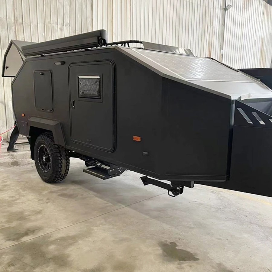 CRAFTMAX®-BLACK-BROTHER-EXP-4-15-Extreme-OffRoad-Caravan-Tandem-ThermoSandwich-vollausgestattet-mit-Moebel-Bett-Kueche-Sanitaer-