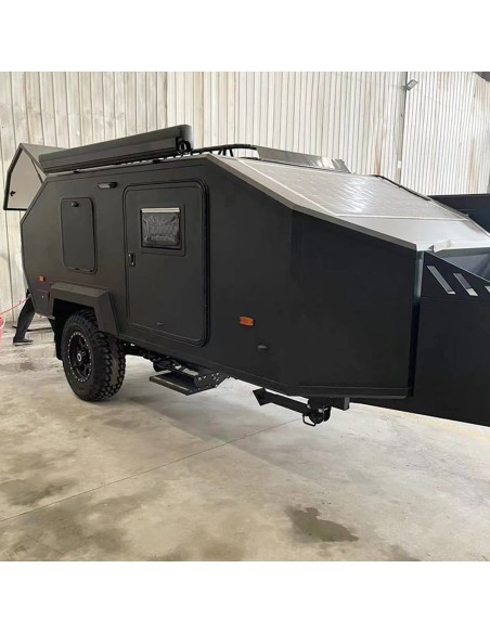 CRAFTMAX®-BLACK-BROTHER-EXP-4-15-Extreme-OffRoad-Caravan-Tandem-ThermoSandwich-vollausgestattet-mit-Moebel-Bett-Kueche-Sanitaer-