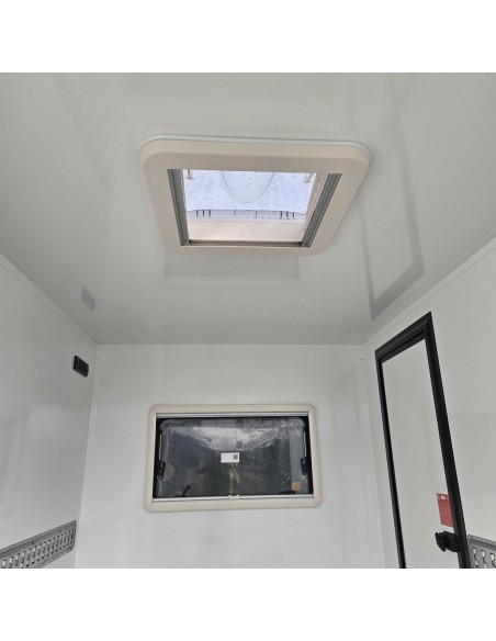 CRAFTMAX-1300-Offroad-Koffer-Dach-Heki-Front-Fenster-Doppelfluegeltuer-7