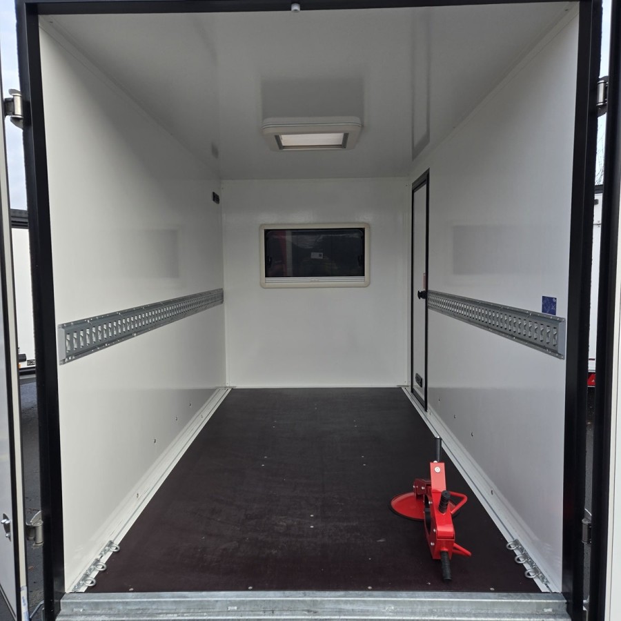CRAFTMAX-2000-Tandem-Offroad-Koffer-Dach-Heki-Frontfenster-Doppeltuer-11