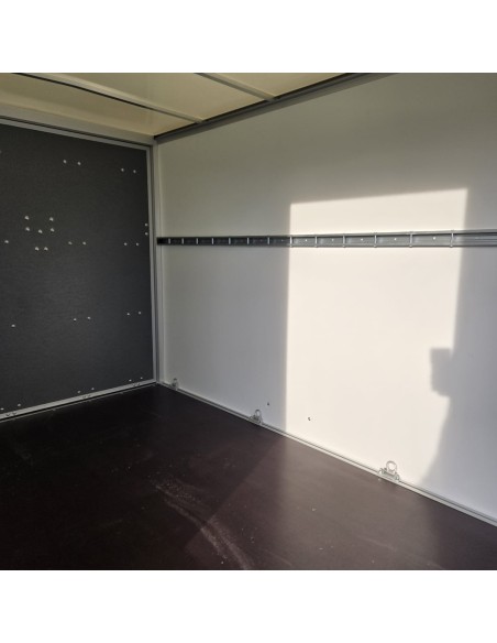 CRAFTMAX-750-MicroCamp-gebremst-Ladebordwand-Fenster-Seitentuer-100kmh-6