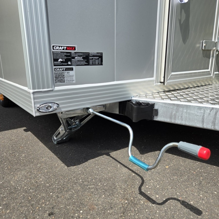 CRAFTMAX-Verkaufsanhaenger-2600-Tandem-grosse-tiefe-Verkaufsklappe-10